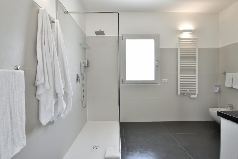 Bagno SUITE Rocce Rosse