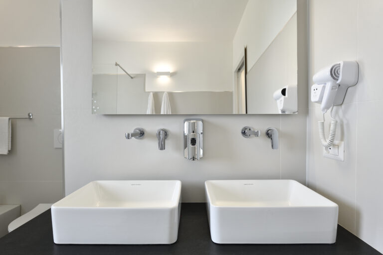 Bagno SUITE Rocce Rosse (8)
